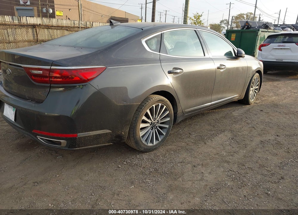 2017 KIA CADENZA VIN: KNALB4J17H5072492