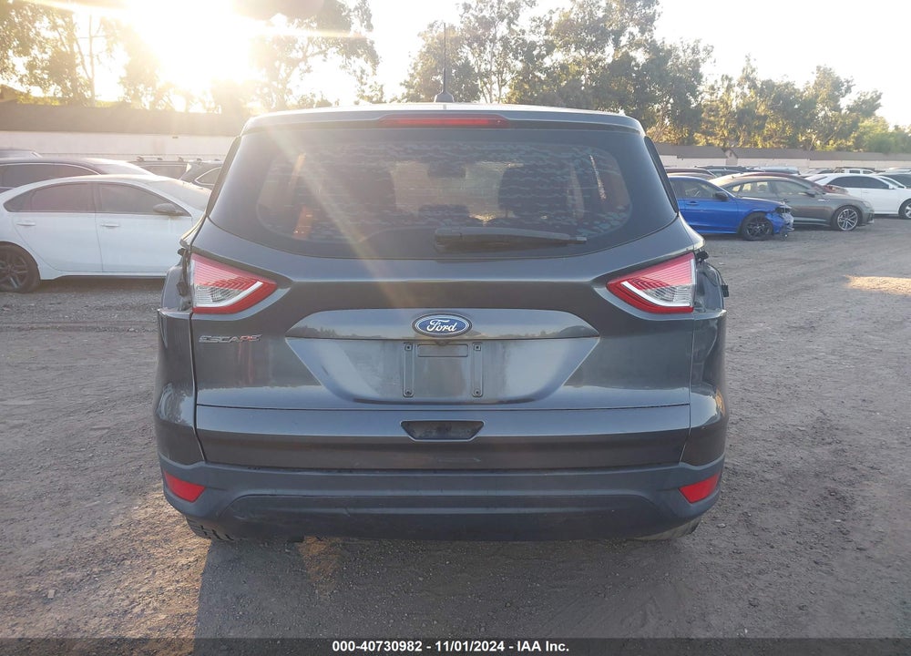2015 FORD ESCAPE S VIN: 1FMCU0F73FUA79201