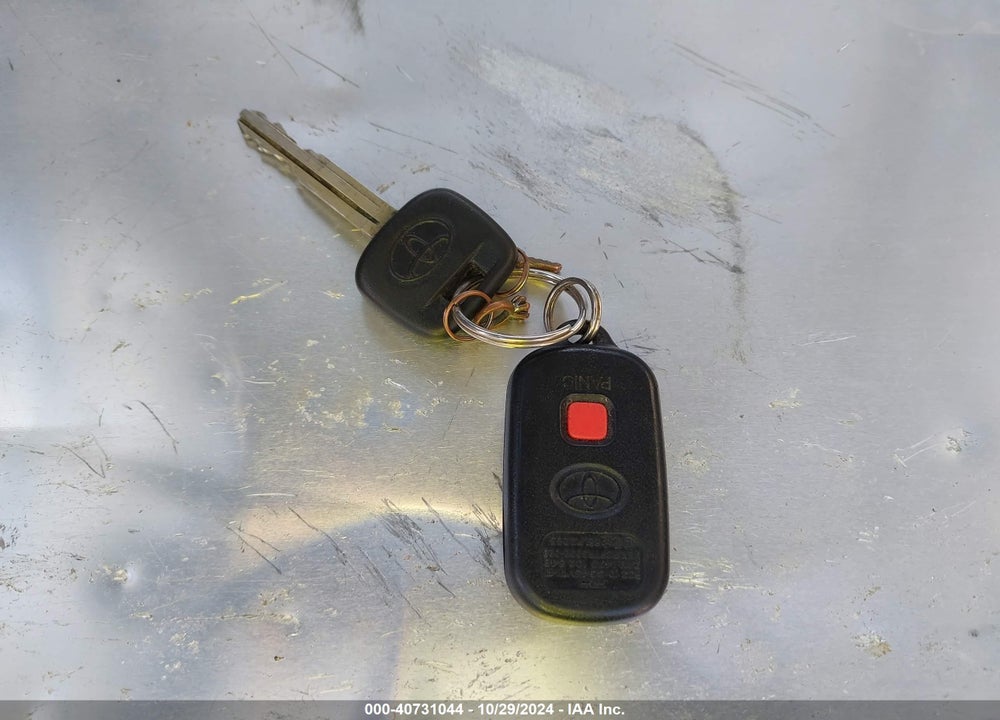 2004 TOYOTA CAMRY LE VIN: 4T1BE32K54U360272