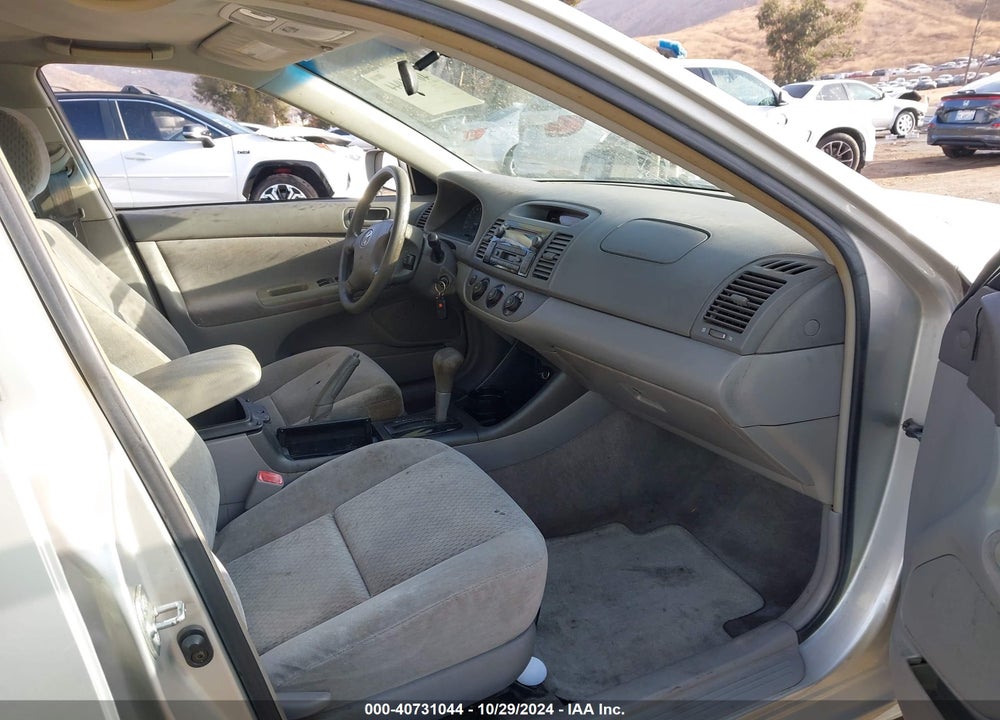 2004 TOYOTA CAMRY LE VIN: 4T1BE32K54U360272