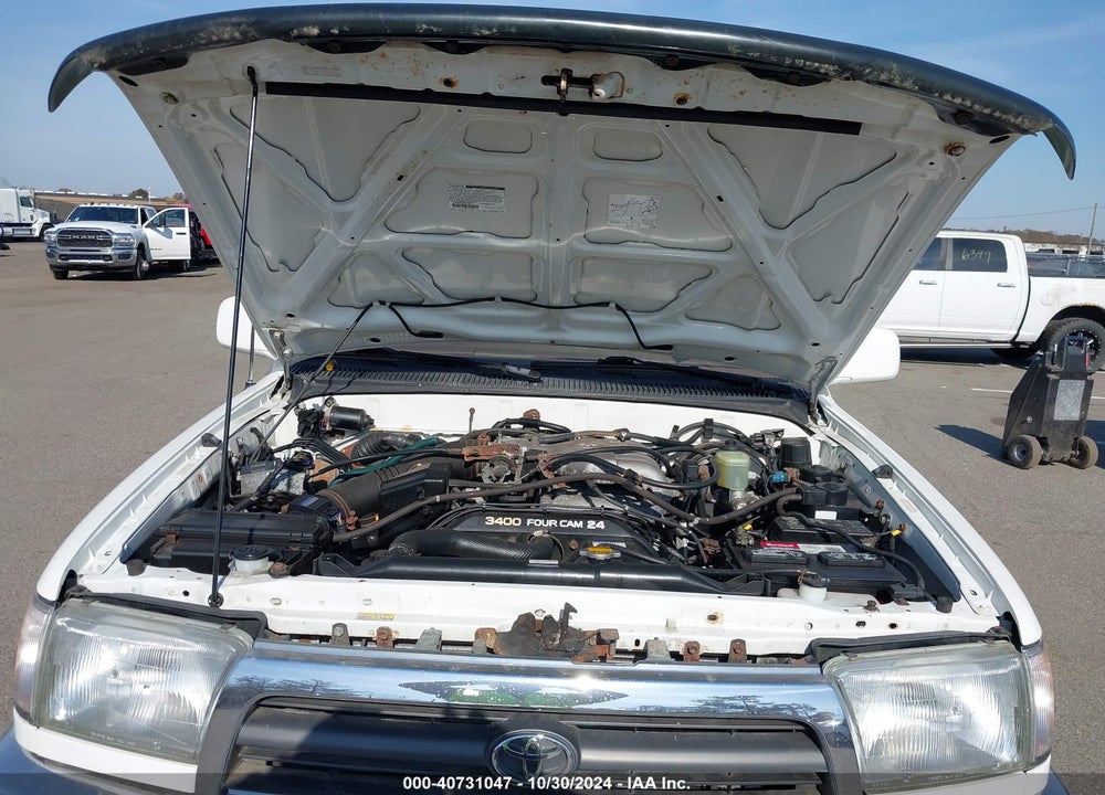 1998 TOYOTA 4RUNNER SR5 V6 LIMITED VIN: JT3HN87R7W0189556