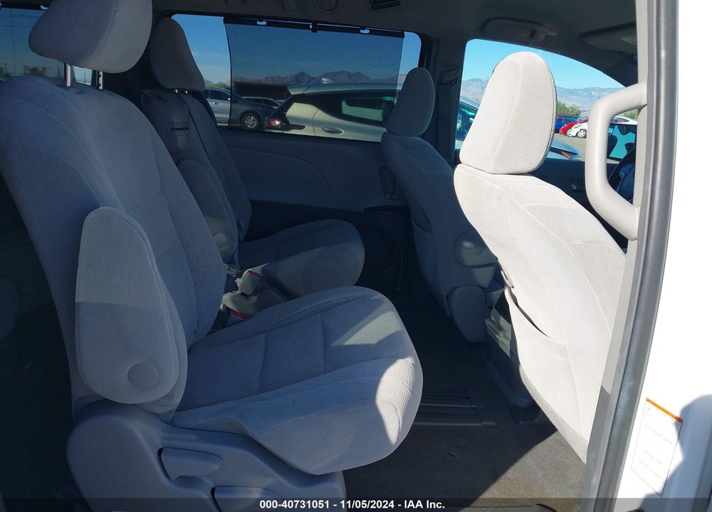 2015 TOYOTA SIENNA LE 8 PASSENGER VIN: 5TDKK3DC5FS594955