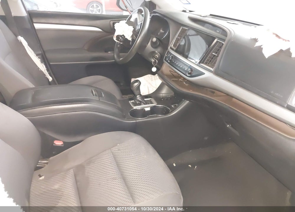 2014 TOYOTA HIGHLANDER LE VIN: 5TDZARFH3ES005199