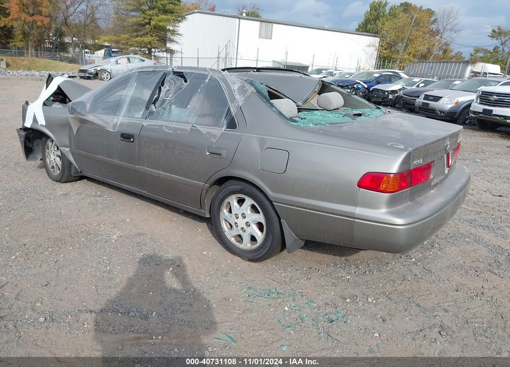 2001 TOYOTA CAMRY LE V6 VIN: 4T1BF22K51U123185
