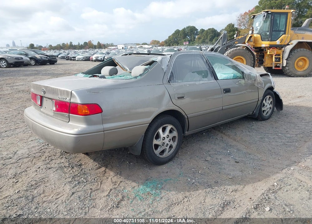 2001 TOYOTA CAMRY LE V6 VIN: 4T1BF22K51U123185