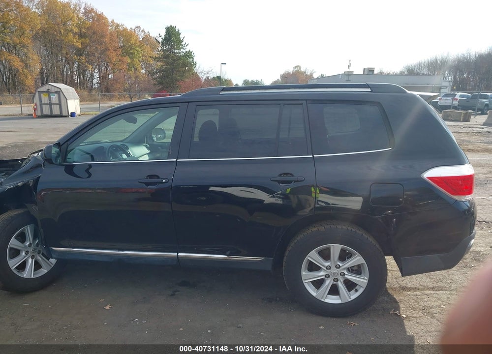 2013 TOYOTA HIGHLANDER SE V6 VIN: 5TDBK3EH6DS268590