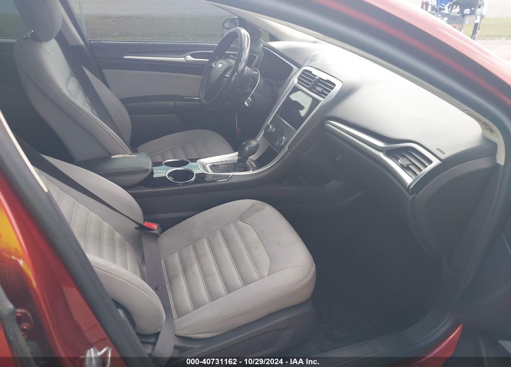 2014 FORD FUSION S VIN: 3FA6P0G75ER126506