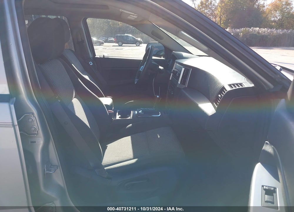 2008 JEEP GRAND CHEROKEE LAREDO VIN: 1J8HR48N08C174265