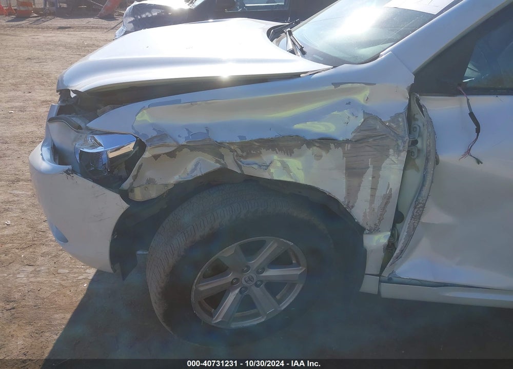 2010 TOYOTA HIGHLANDER BASE V6 VIN: 5TDBK3EH6AS027561