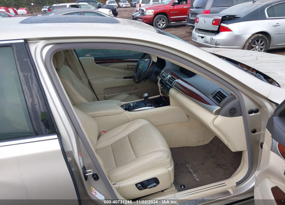 2015 LEXUS LS 460 L VIN: JTHGL5EF5F5055568