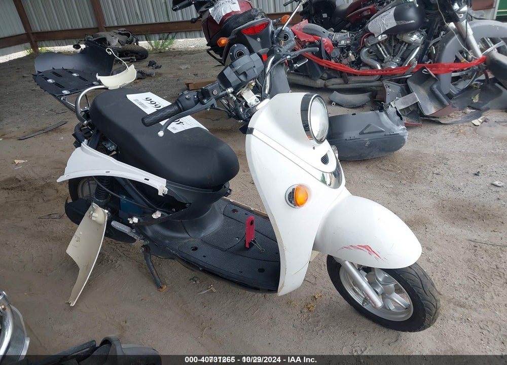 2020 SYM SCOOTER VIN: LW5NWC309L1049657