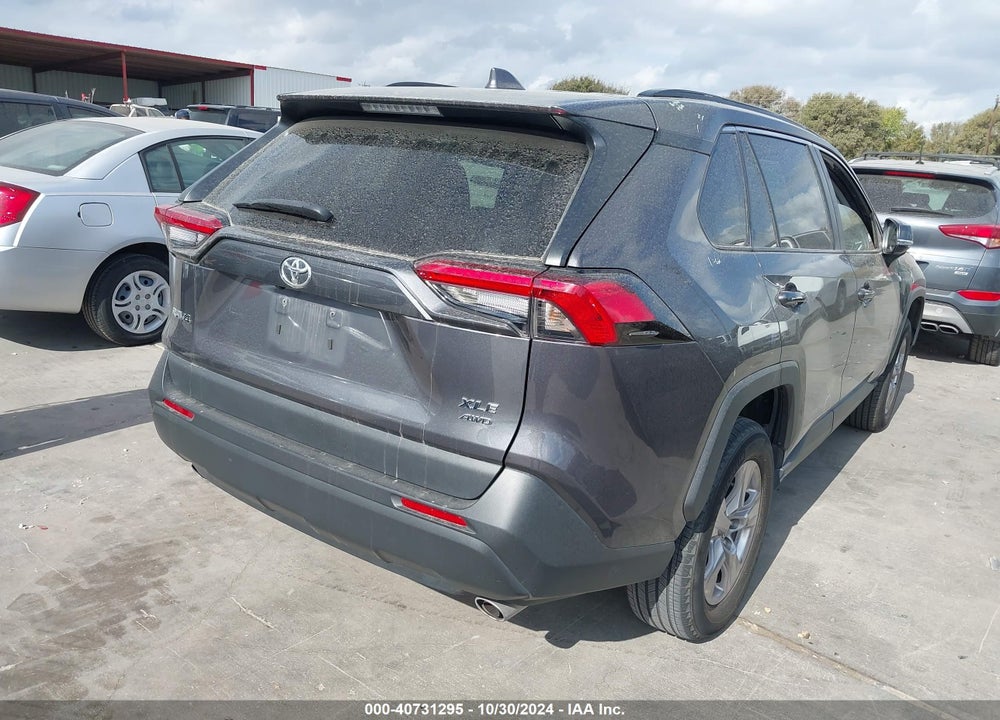 2022 TOYOTA RAV4 XLE VIN: 2T3P1RFVXNW286218