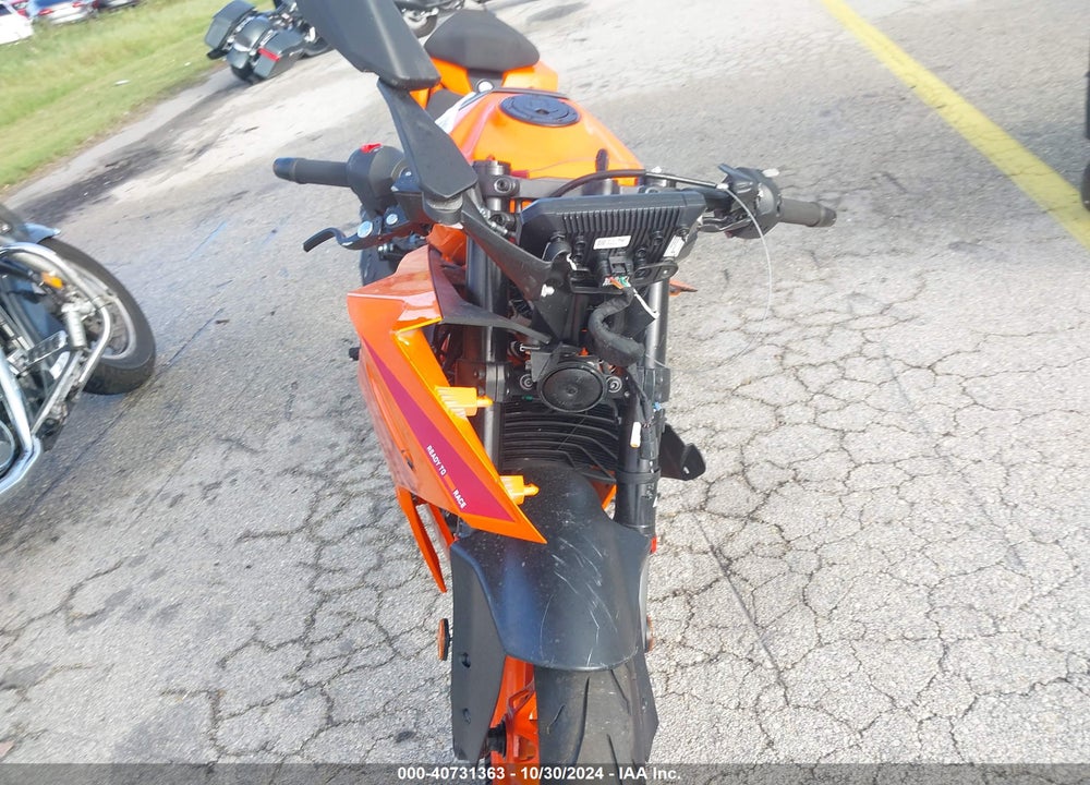 2024 KTM 390 RC VIN: MD2JYJ400RN209214