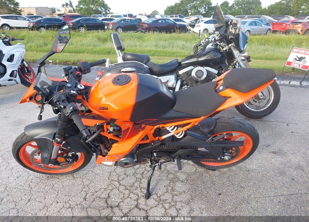 2024 KTM 390 RC VIN: MD2JYJ400RN209214