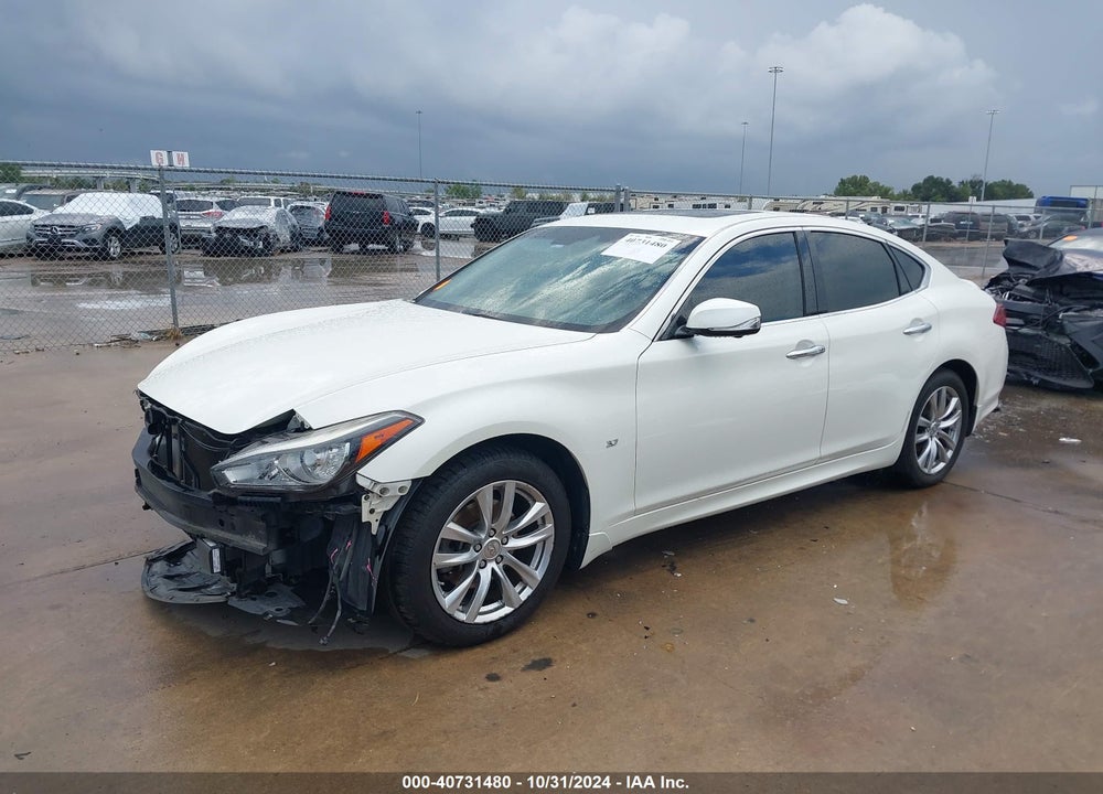 2017 INFINITI Q70 3.7 VIN: JN1BY1AP5HM741660