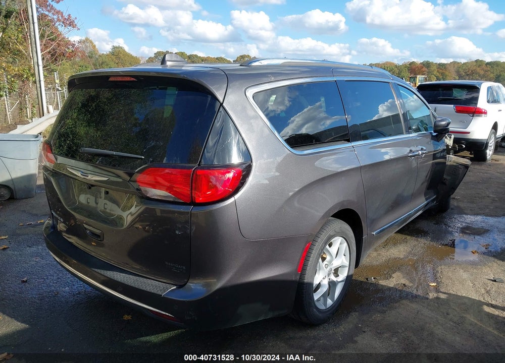 2017 CHRYSLER PACIFICA TOURING L PLUS VIN: 2C4RC1EG4HR669433