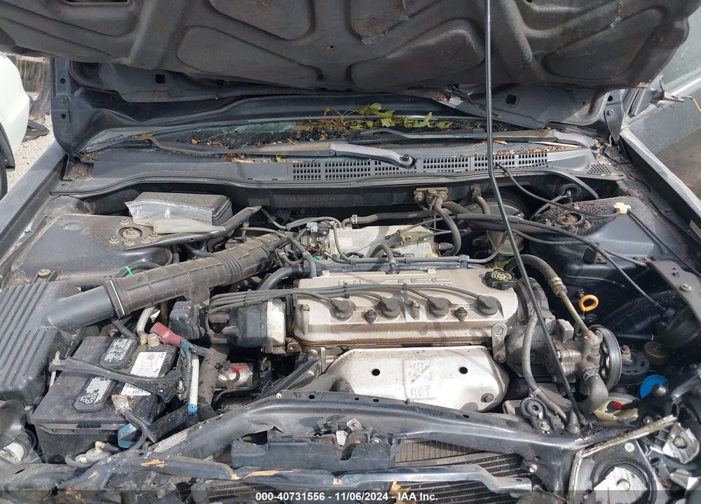 2002 HONDA ACCORD 2.3 SE VIN: 1HGCG320X2A013411