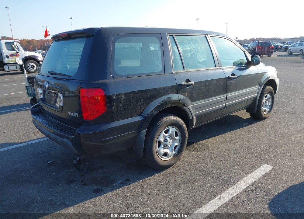 2004 HONDA PILOT LX VIN: 2HKYF18194H619208