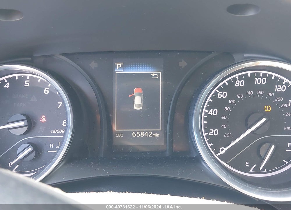 2018 TOYOTA CAMRY SE VIN: 4T1B11HK0JU666265