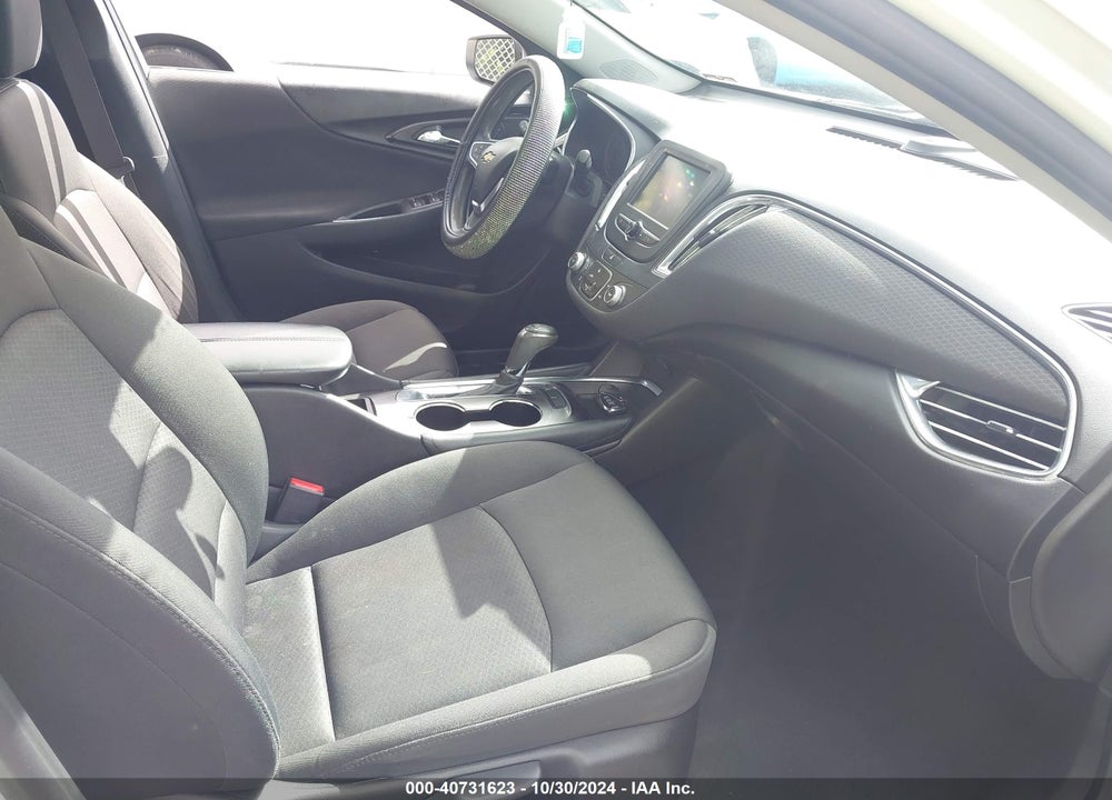 2018 CHEVROLET MALIBU LT VIN: 1G1ZD5ST8JF248908