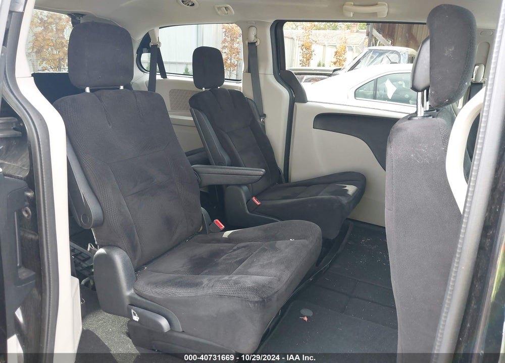 2014 DODGE GRAND CARAVAN SXT VIN: 2C4RDGCG7ER352468