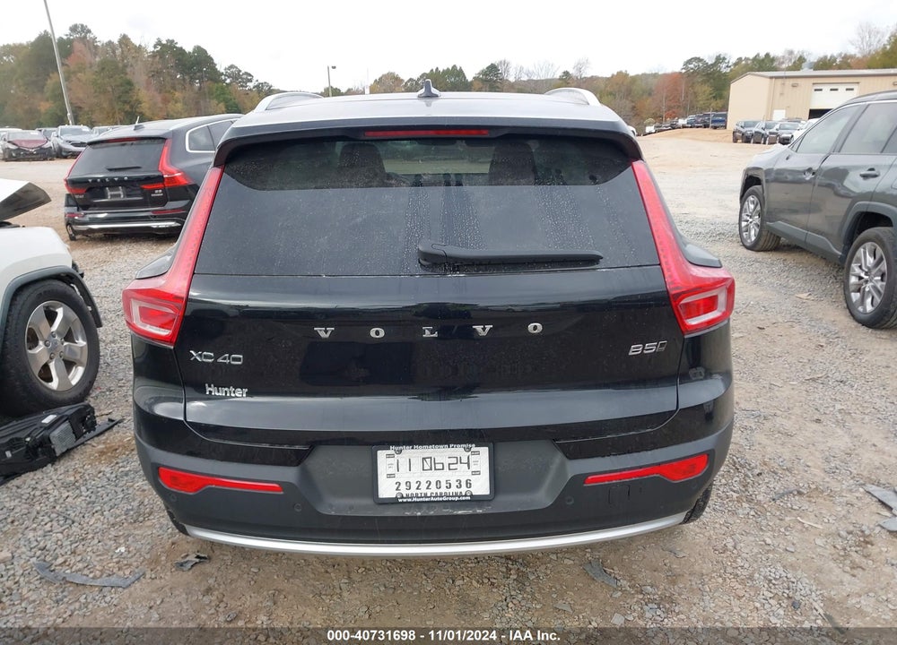 2024 VOLVO XC40 B5 ULTIMATE BRIGHT THEME VIN: YV4L12UF9R2361035