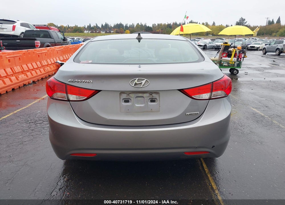 2013 HYUNDAI ELANTRA LIMITED VIN: KMHDH4AEXDU769093