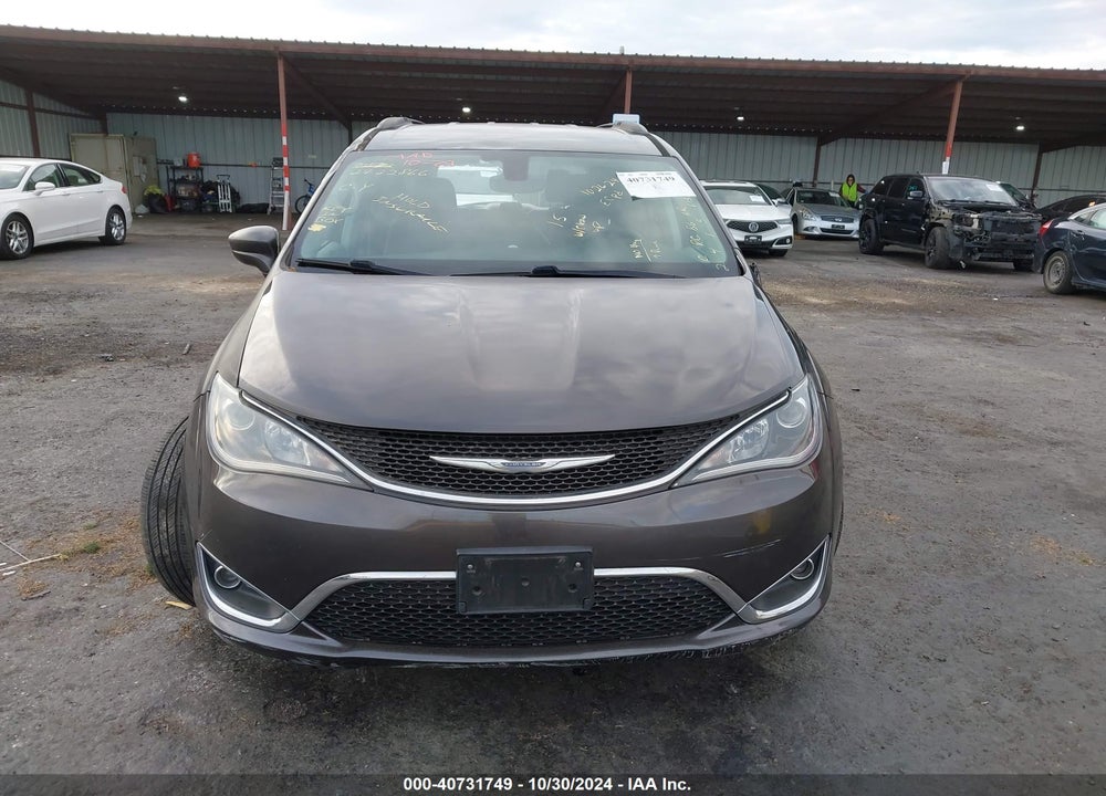 2017 CHRYSLER PACIFICA TOURING L VIN: 2C4RC1BG5HR613571