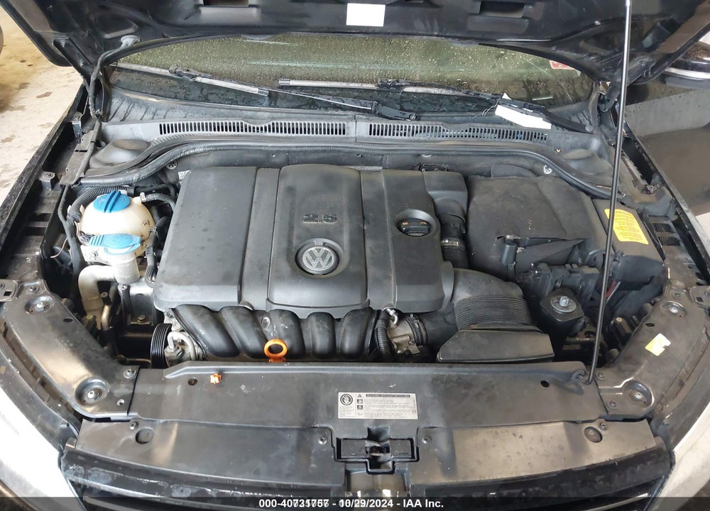 2011 VOLKSWAGEN JETTA 2.5L SEL VIN: 3VWLZ7AJ3BM354076