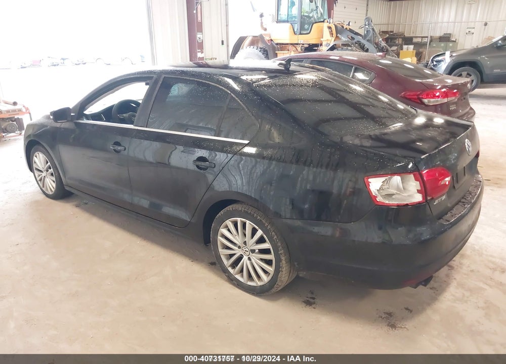2011 VOLKSWAGEN JETTA 2.5L SEL VIN: 3VWLZ7AJ3BM354076