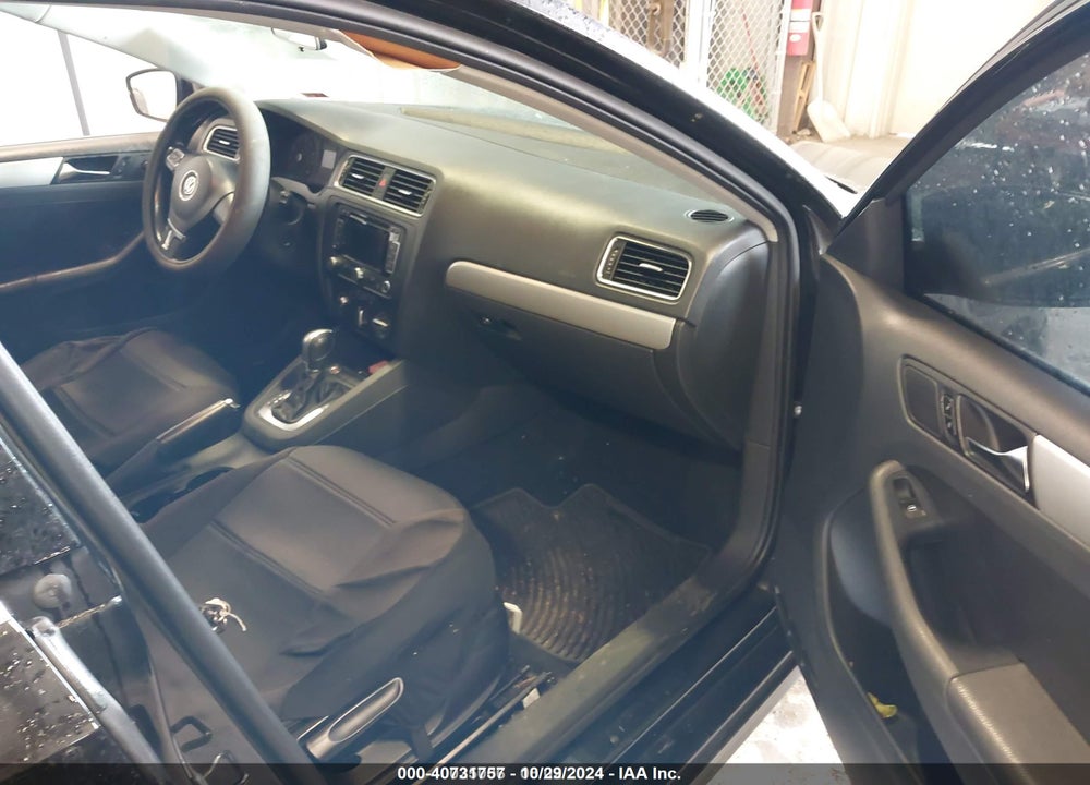 2011 VOLKSWAGEN JETTA 2.5L SEL VIN: 3VWLZ7AJ3BM354076