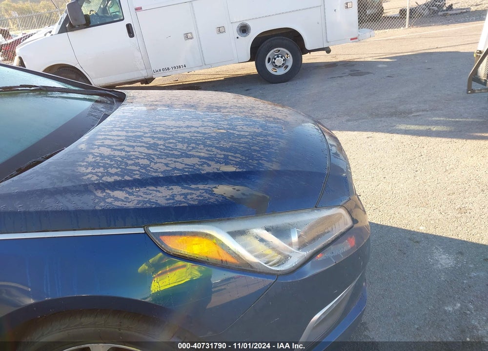 2017 HYUNDAI SONATA VIN: 5NPE24AF2HH442755