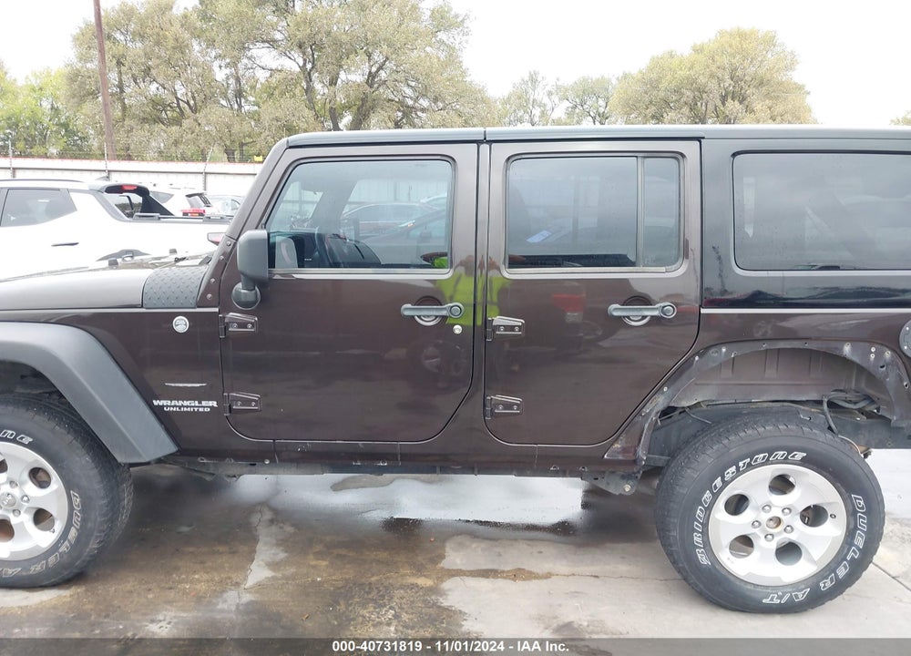 2013 JEEP WRANGLER UNLIMITED SPORT VIN: 1C4BJWDG4DL678092