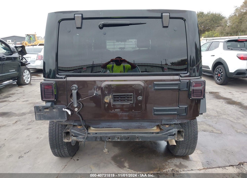 2013 JEEP WRANGLER UNLIMITED SPORT VIN: 1C4BJWDG4DL678092