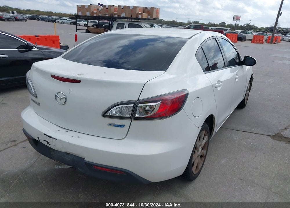 2011 MAZDA 3 I TOURING VIN: JM1BL1VG5B1452308