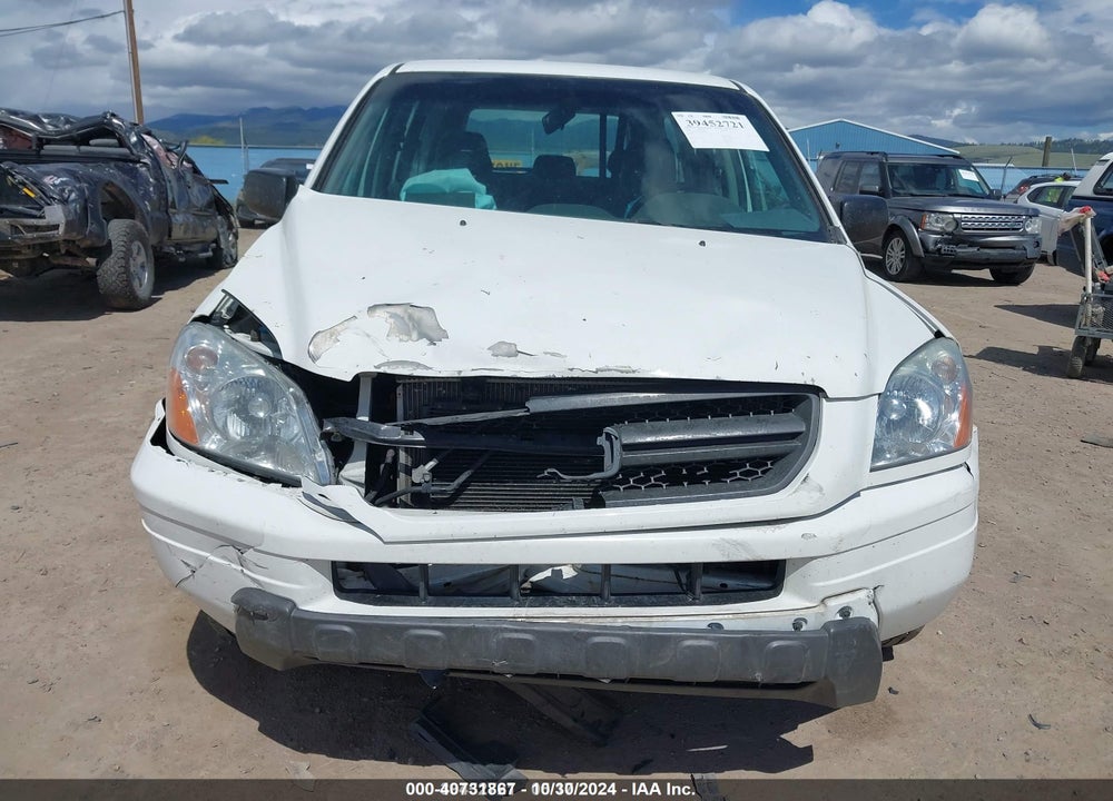 2004 HONDA PILOT LX VIN: 2HKYF18154H598597