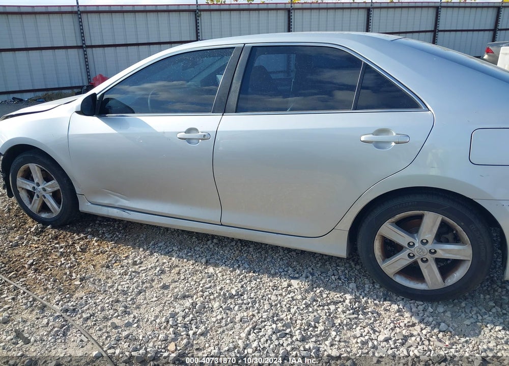 2014 TOYOTA CAMRY SE VIN: 4T1BF1FK1EU393878