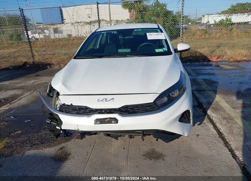 2024 KIA FORTE LXS VIN: 3KPF24AD3RE742717