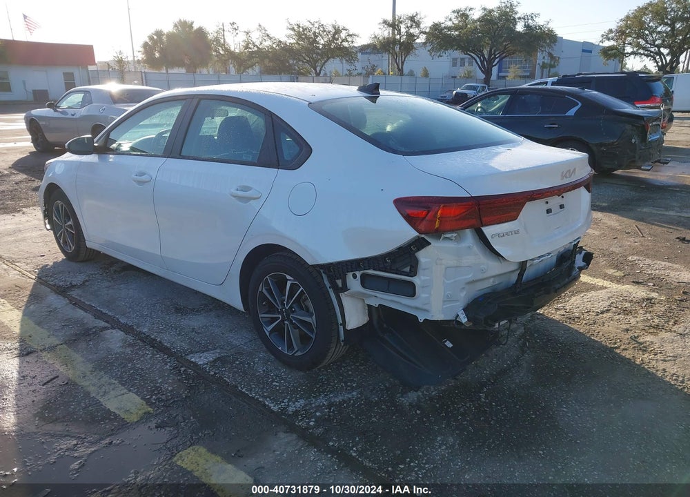 2024 KIA FORTE LXS VIN: 3KPF24AD3RE742717