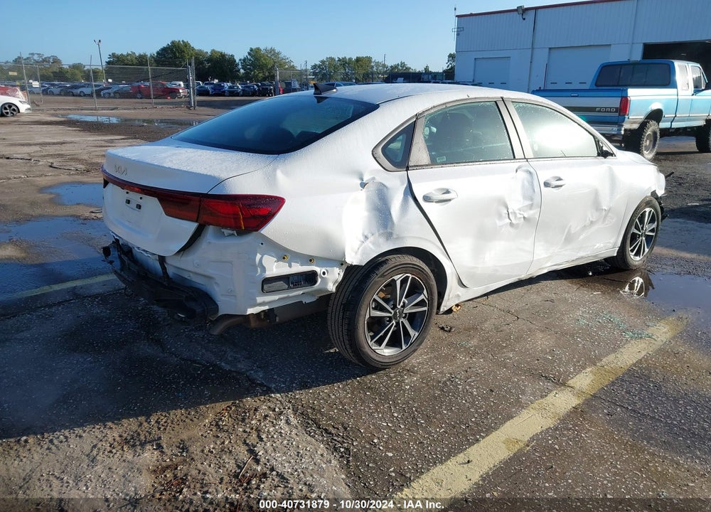2024 KIA FORTE LXS VIN: 3KPF24AD3RE742717
