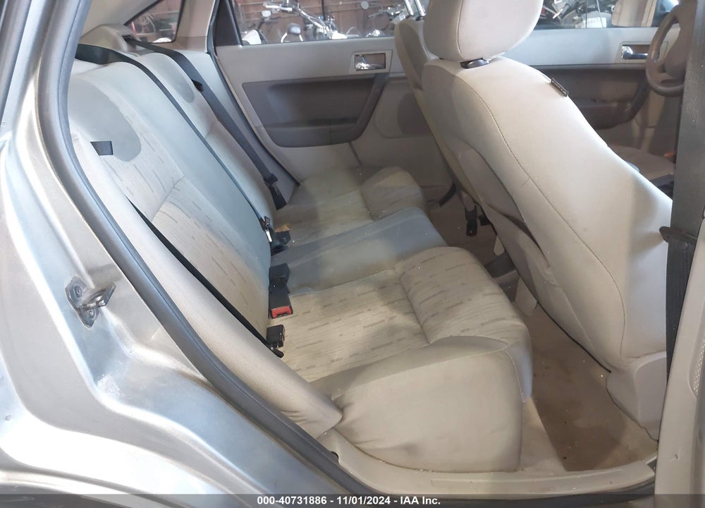 2008 FORD FOCUS SE/SES VIN: 1FAHP35N88W124410