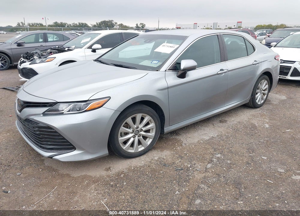 2018 TOYOTA CAMRY LE VIN: 4T1B11HK3JU073483