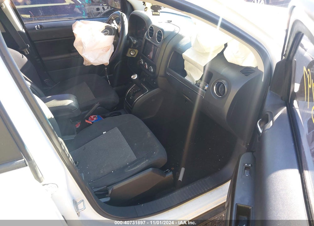 2011 JEEP COMPASS VIN: 1J4NF1FB1BD266636