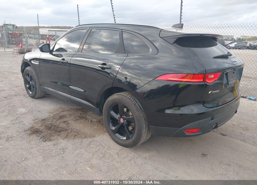 2017 JAGUAR F-PACE 35T PREMIUM VIN: SADCJ2BV2HA497254