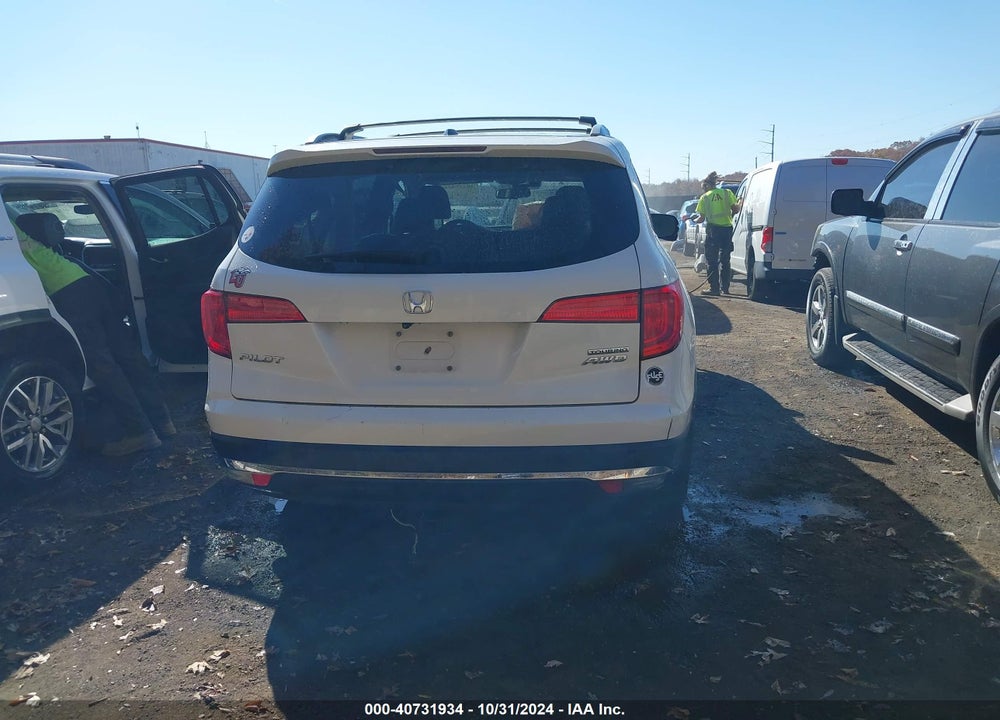 2017 HONDA PILOT TOURING VIN: 5FNYF6H94HB041977