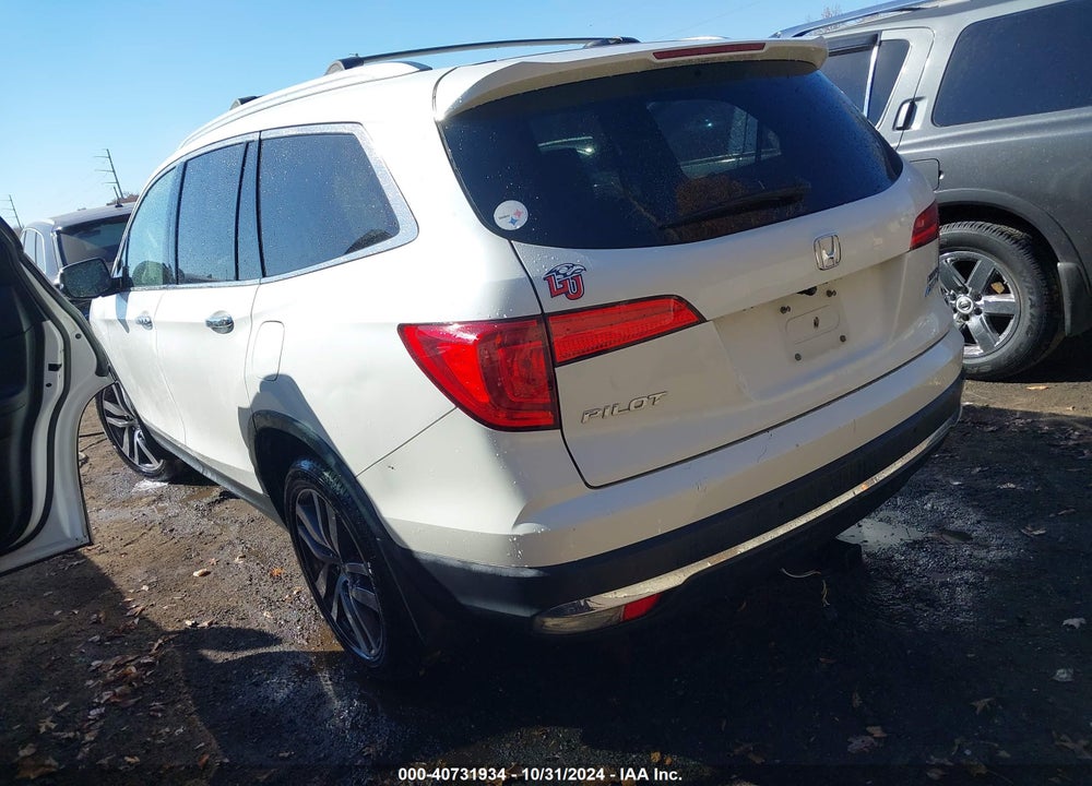 2017 HONDA PILOT TOURING VIN: 5FNYF6H94HB041977
