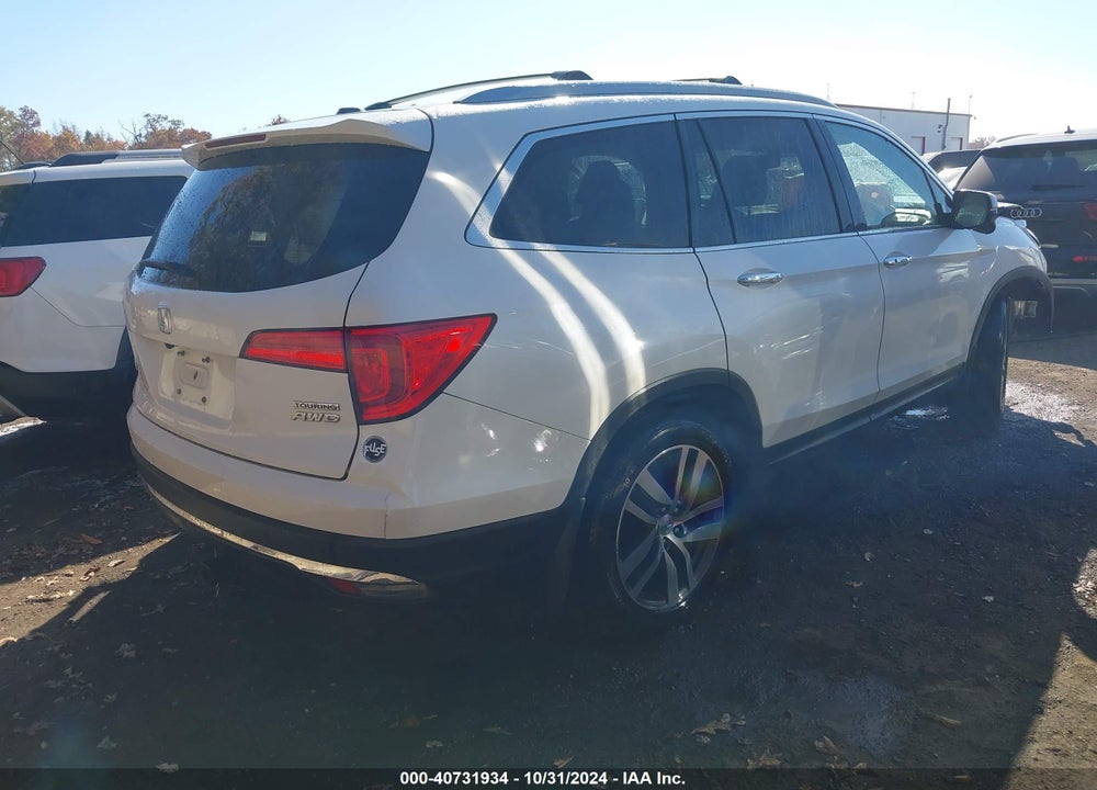 2017 HONDA PILOT TOURING VIN: 5FNYF6H94HB041977