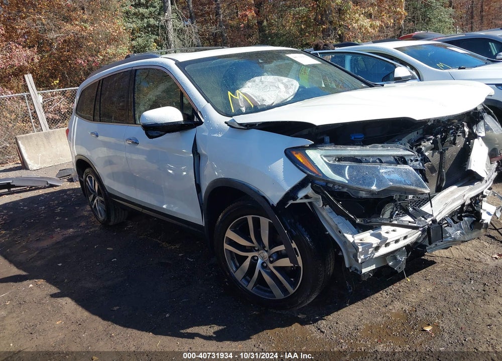 2017 HONDA PILOT TOURING VIN: 5FNYF6H94HB041977