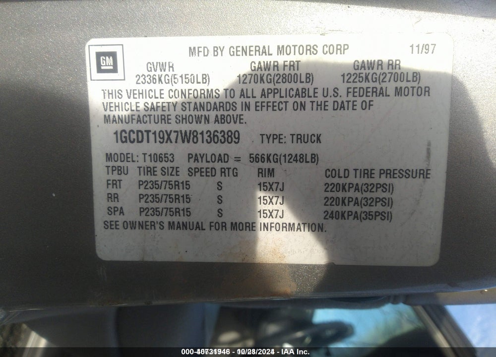 1998 CHEVROLET S-10 LS VIN: 1GCDT19X7W8136389
