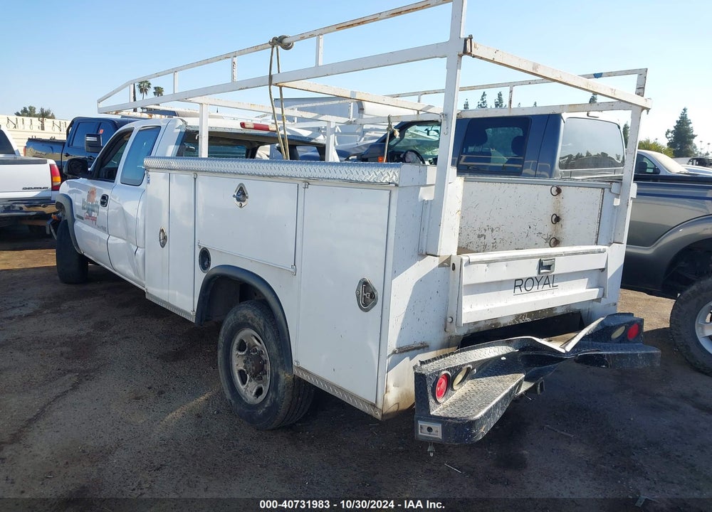 2002 CHEVROLET SILVERADO 2500HD VIN: 1GCHC29U72E103692